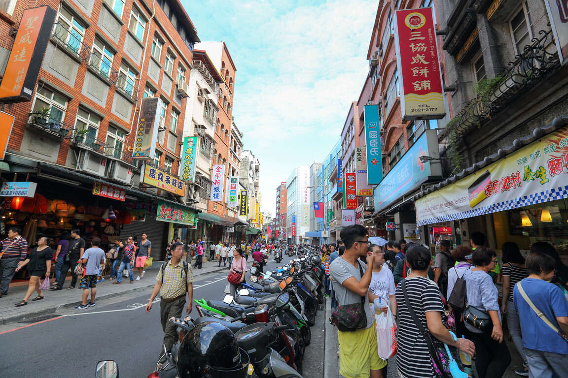Food stall at Tamsui Old Street