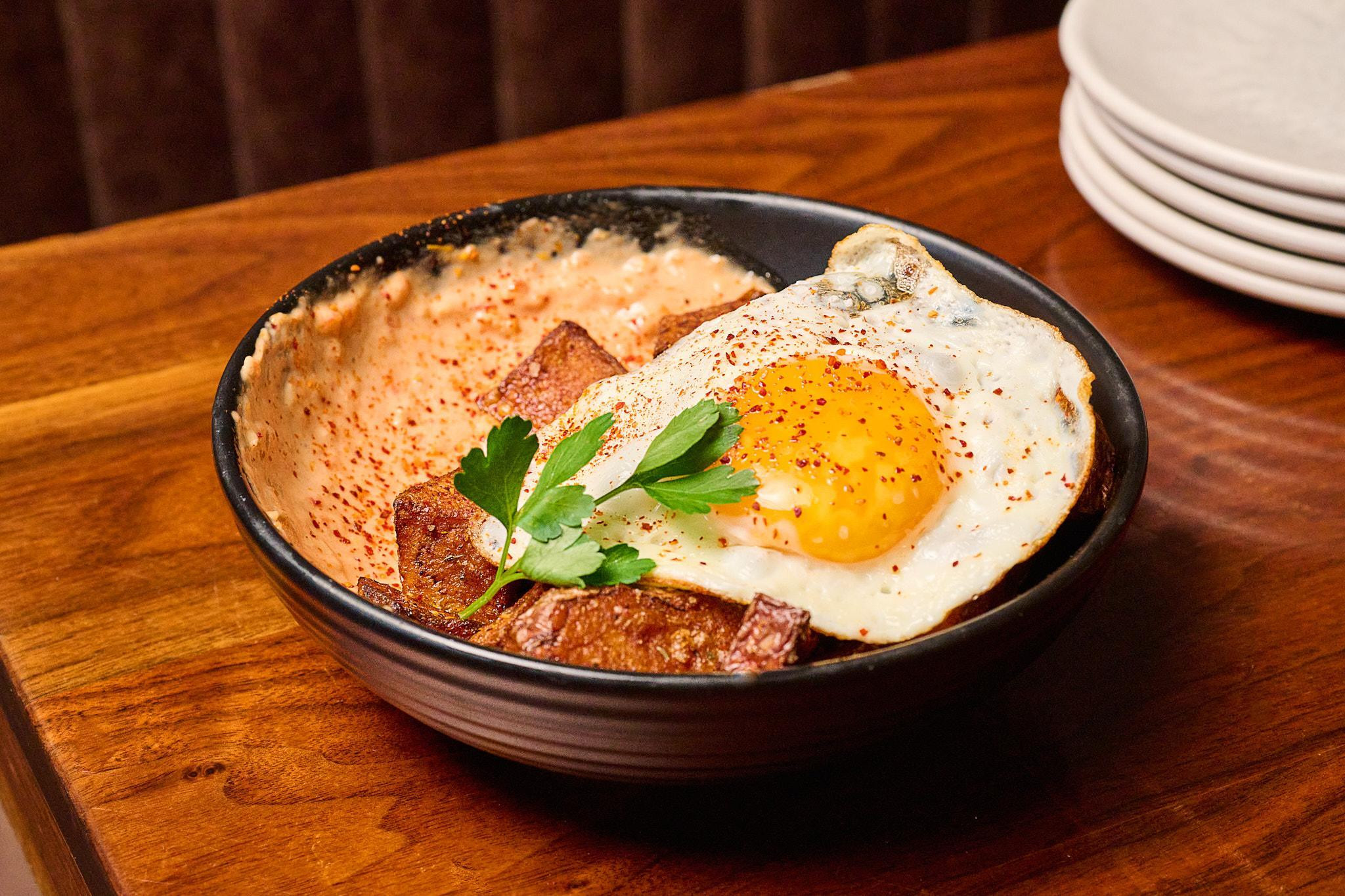 Patatas Bravas con Huevos Brunch Tapas