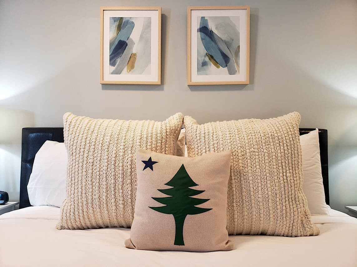 Inviting Double Queen Room at Main Street Motel Bar Harbor, ideal for families or groups visiting Maine.