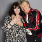 Rod Stewart and Sarah Streeter share a warm and affectionate moment, highlighting their close father-daughter relationship