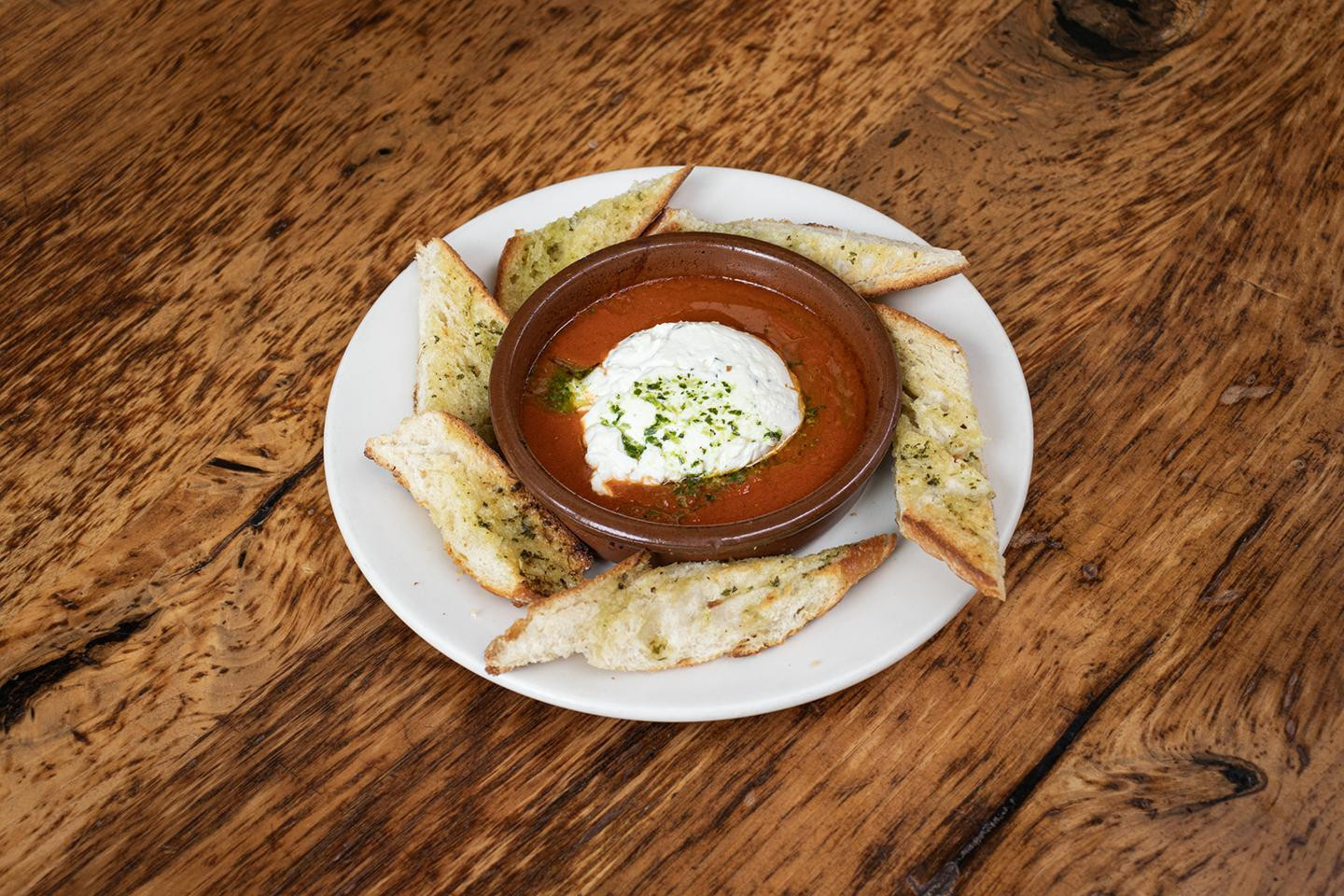 Baked Mahon Cheese with Garlic Bread