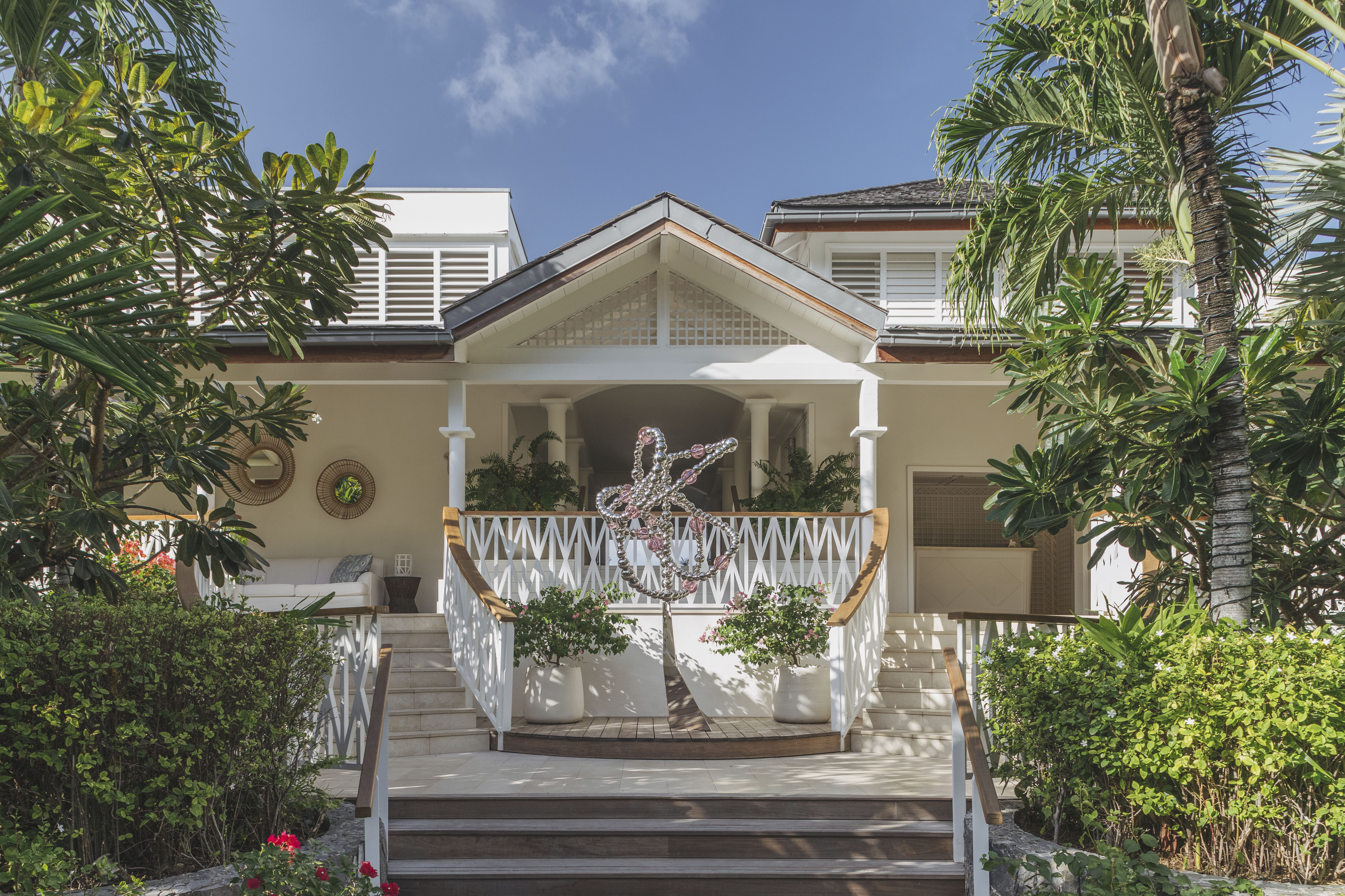 Cheval Blanc St Barth Main Entrance Welcoming Guests