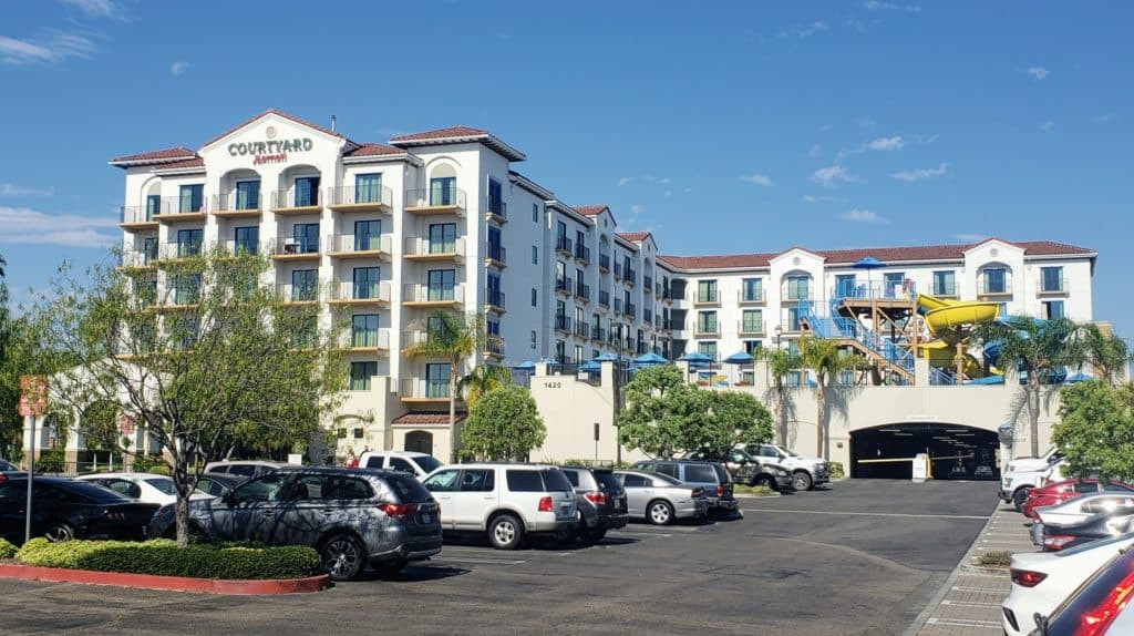 Courtyard Anaheim Theme Park Entrance Hotel exterior view