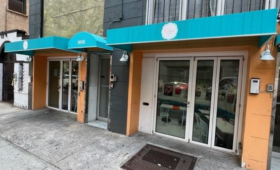 Éclair Bakery on East 53rd Street