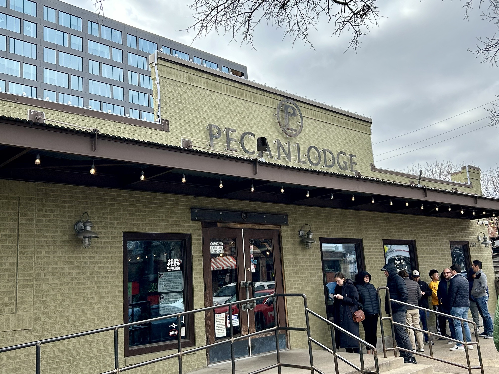 Pecan Lodge Main Street Dallas TX Line