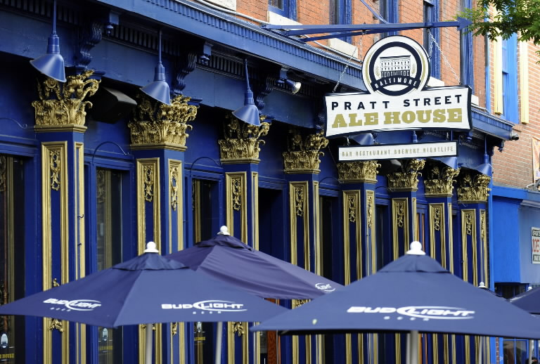 Pratt Street Ale House Exterior on a Busy Day