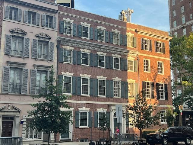 Vanderbilt Mansion at Sunset on Sutton Place
